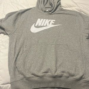 Men’s Nike hoodie never worn size Large